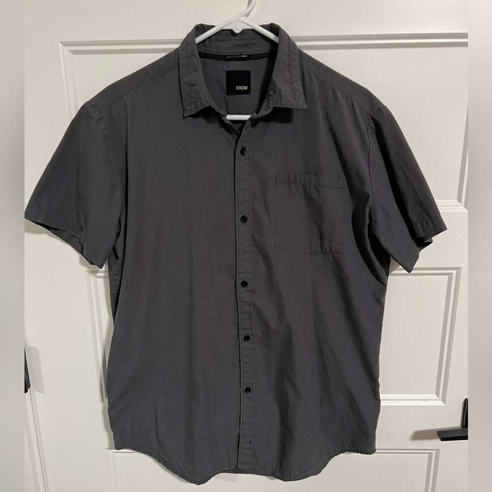 Men’s button down casual shirt, medium